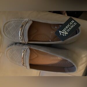American Exchange Women's Beige Loafers